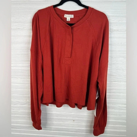 Treasure & Bond Long Sleeve Cropped Henley Top New Size 3X - Picture 2 of 13